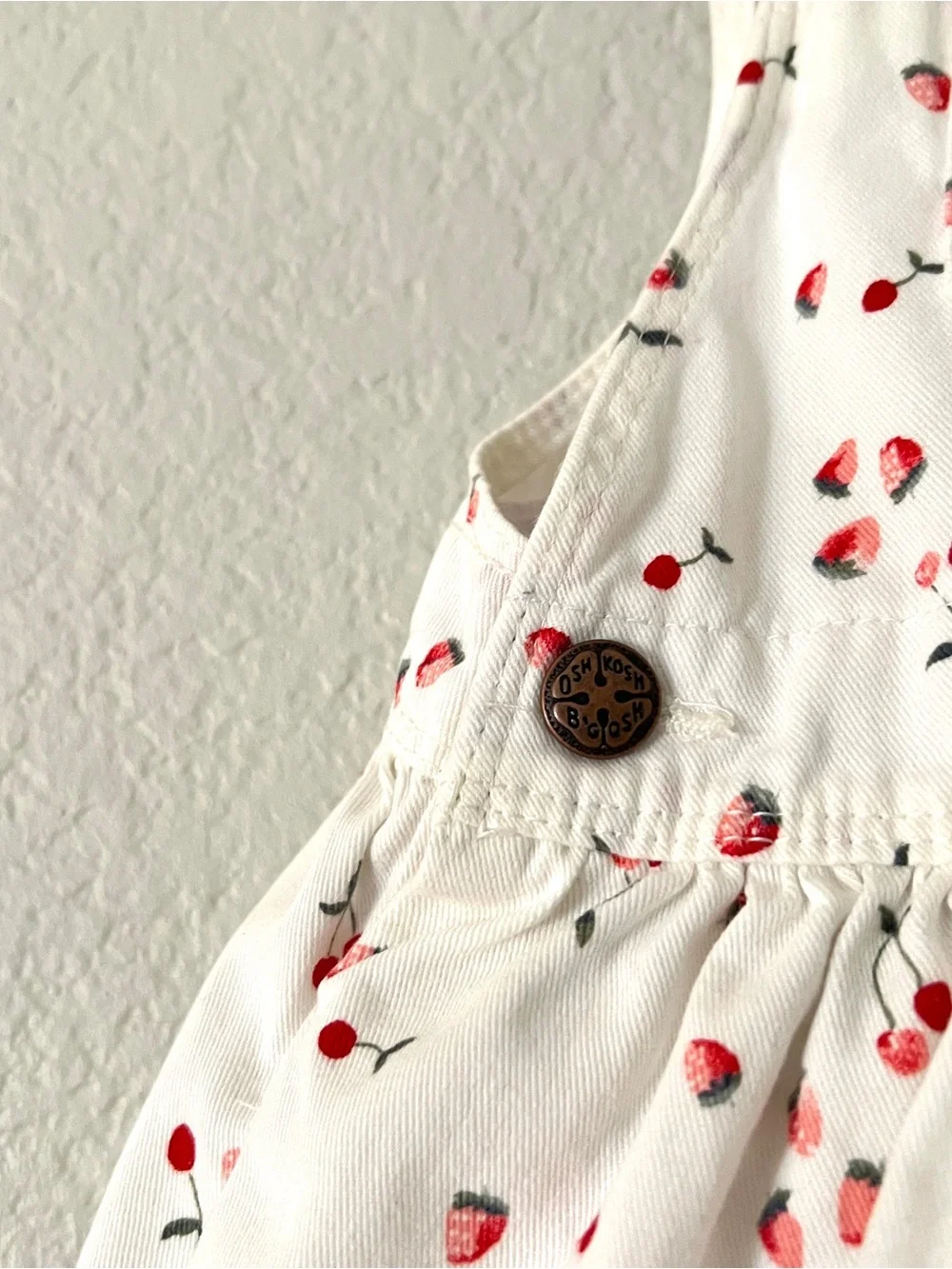 OshKosh B’gosh Overall Jumper Dress Girls 18M White Cherries Strawberries Print
